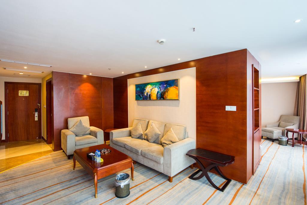 Vienna International Hotel - Expo Branch Shanghai Eksteriør billede