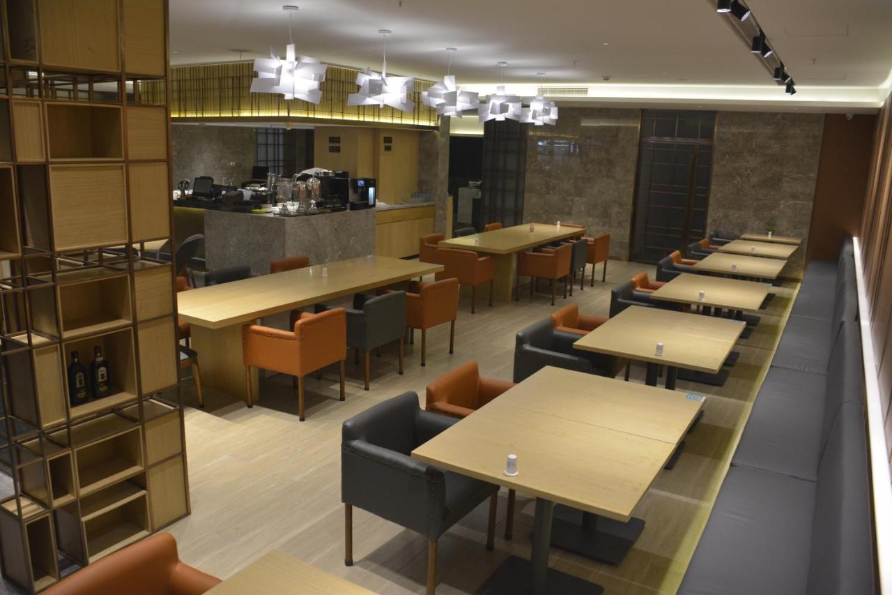 Vienna International Hotel - Expo Branch Shanghai Eksteriør billede